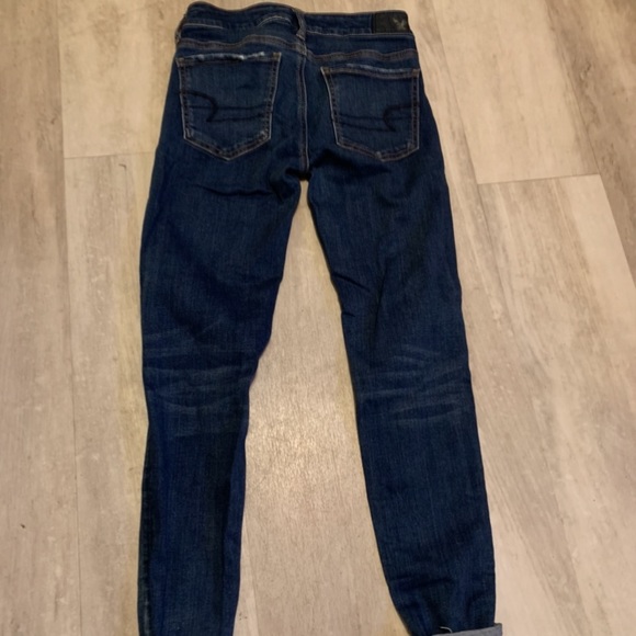 American eagle size 2 high wasted jeans - Picture 1 of 2